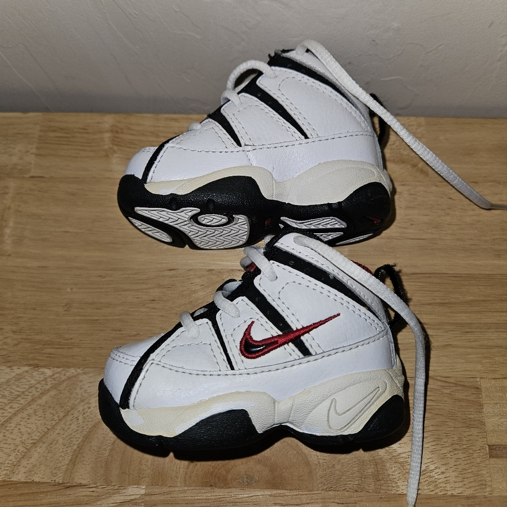 Vintage Nike red white black high tops size 2C